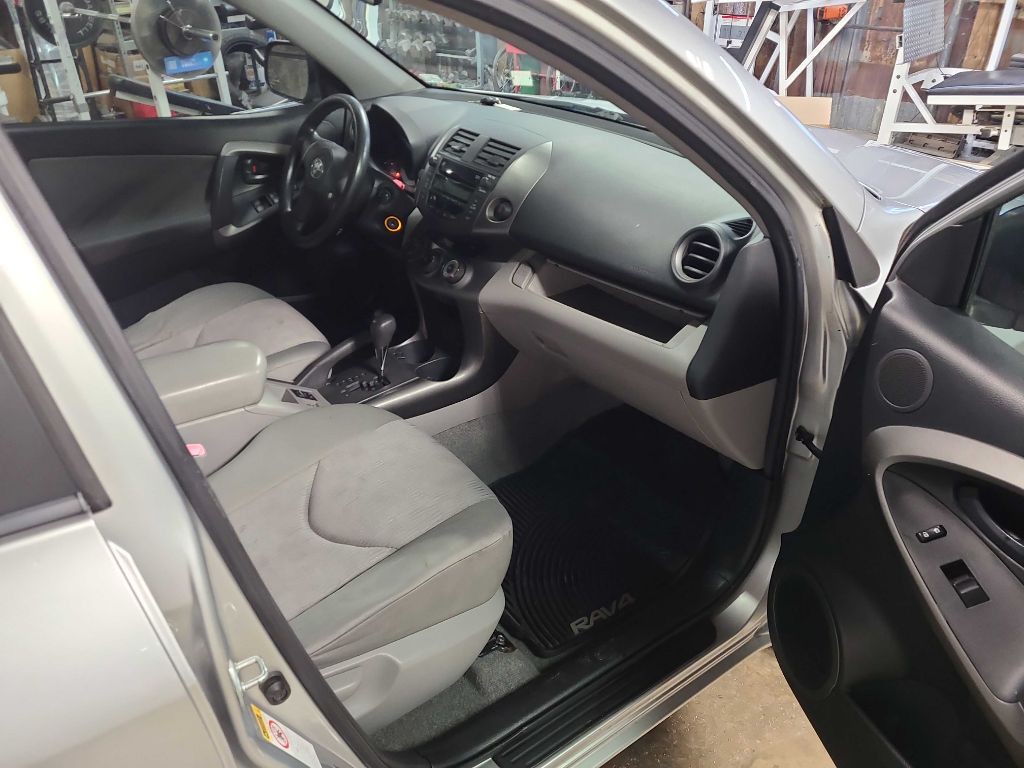 2009 Toyota Rav4 Image 5