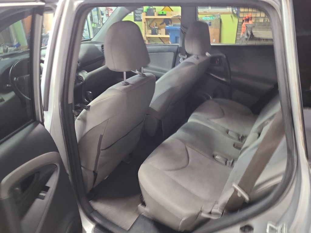 2009 Toyota Rav4 Image 8