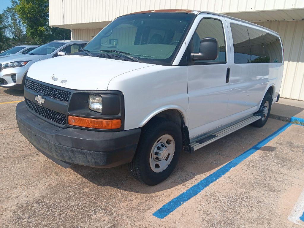 2008 Chevrolet Express Image 1