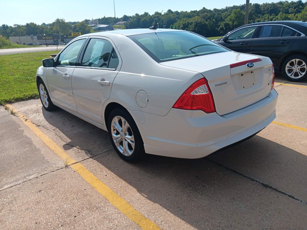 2012 Ford Fusion Image 2