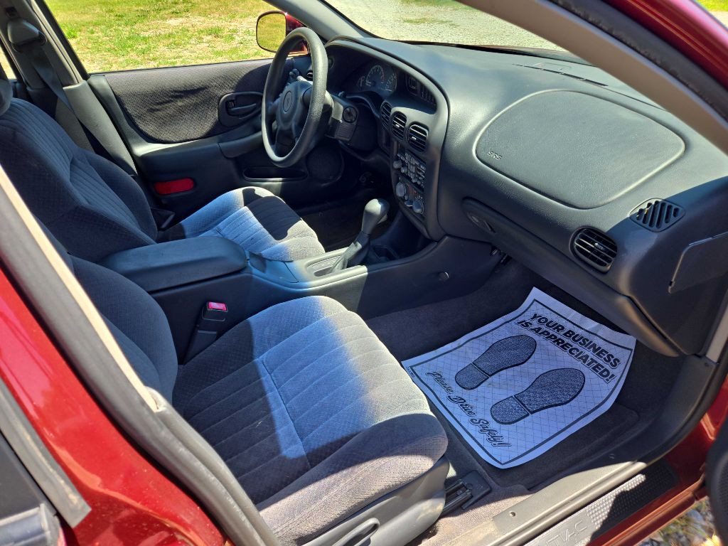 2003 Pontiac Grand Prix Image 7