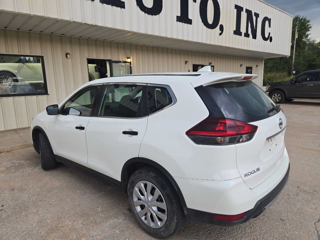 2020 Nissan Rogue Image 3