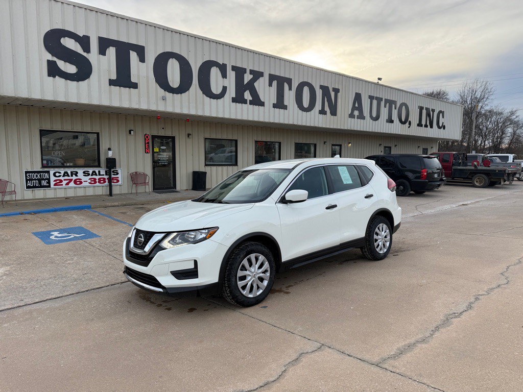 2020 Nissan Rogue Image 1