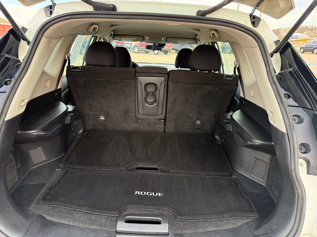 2020 Nissan Rogue Image 9