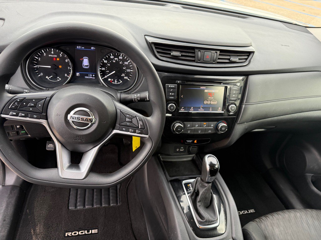 2020 Nissan Rogue Image 12