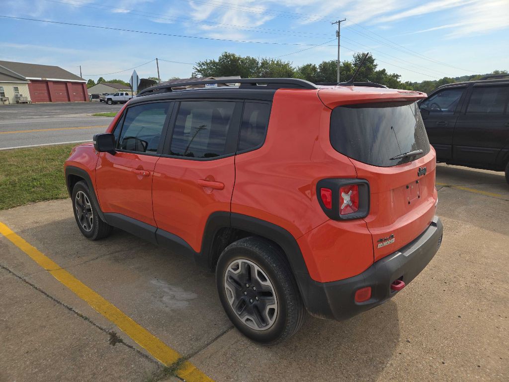 2016 Jeep Renegade Image 2
