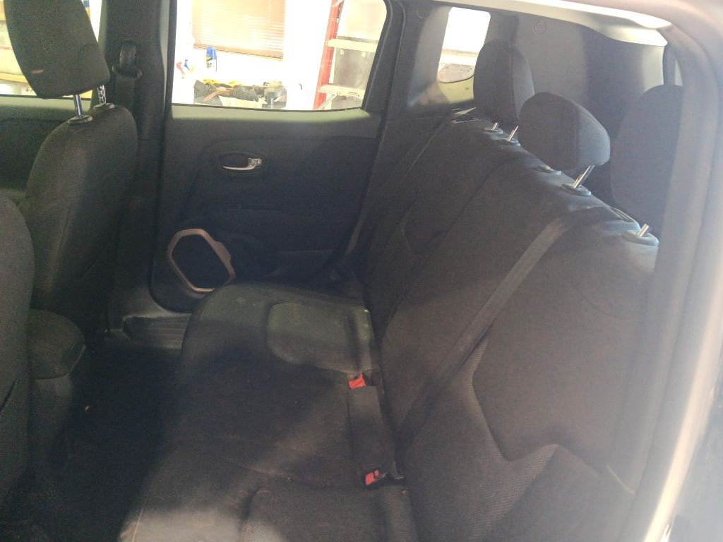 2017 Jeep Renegade Image 7