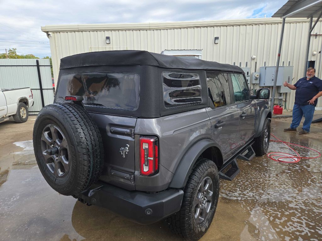 2021 Ford Bronco Image 4