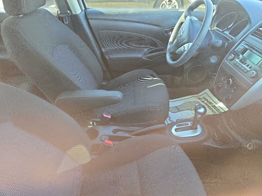 2018 Nissan Versa Image 13