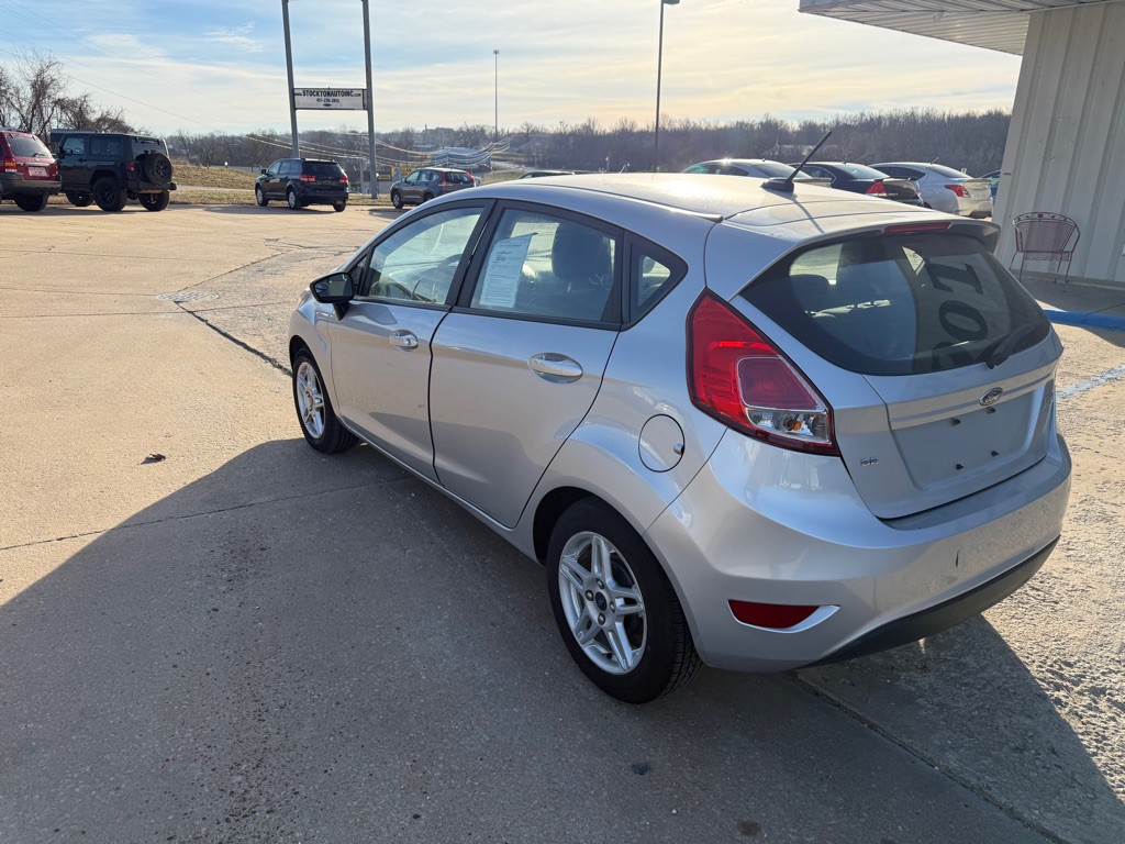 2017 Ford Fiesta Image 3