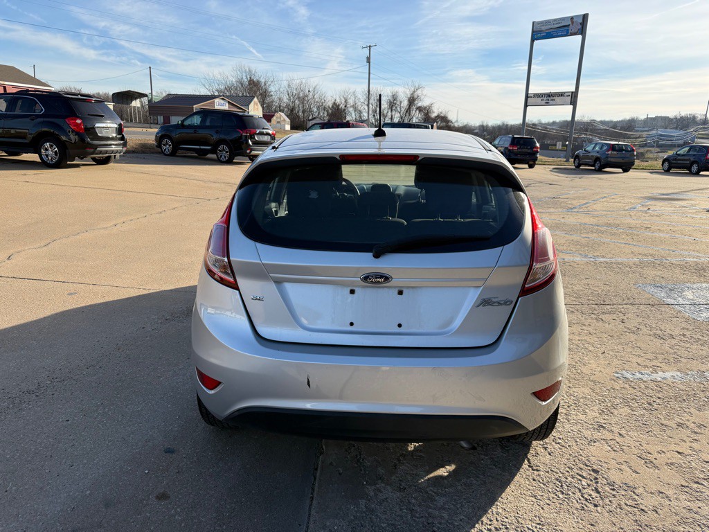 2017 Ford Fiesta Image 4