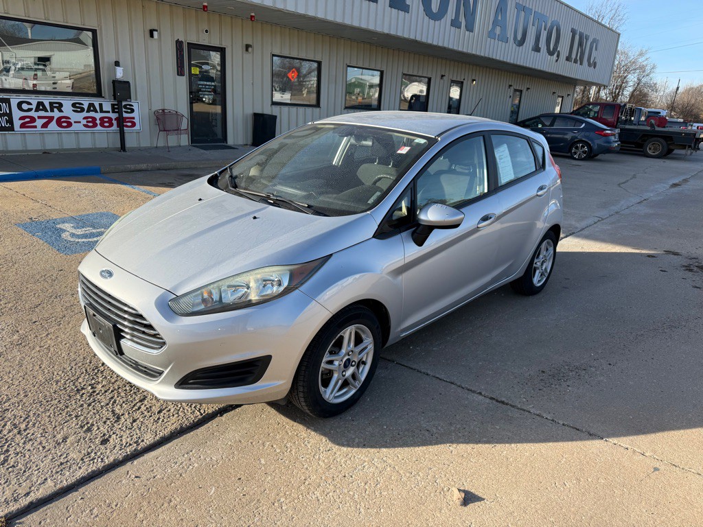 2017 Ford Fiesta Image 9