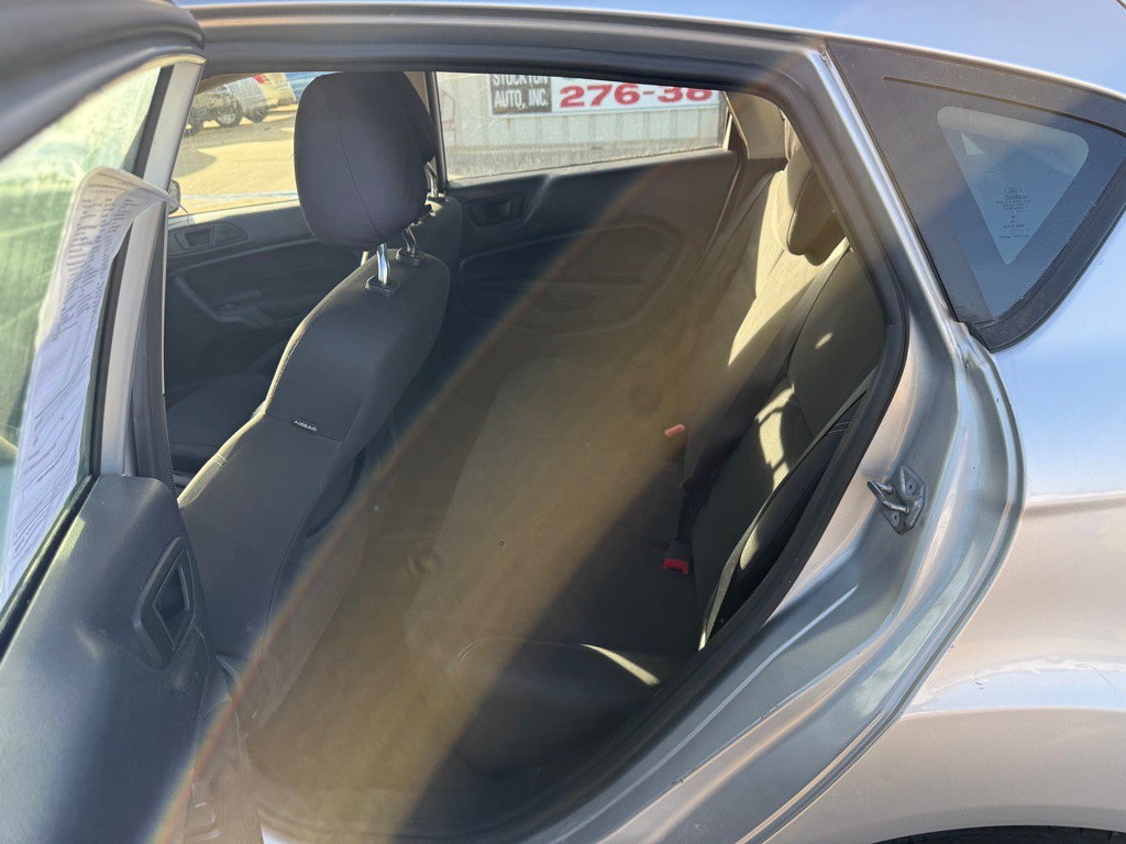 2017 Ford Fiesta Image 11