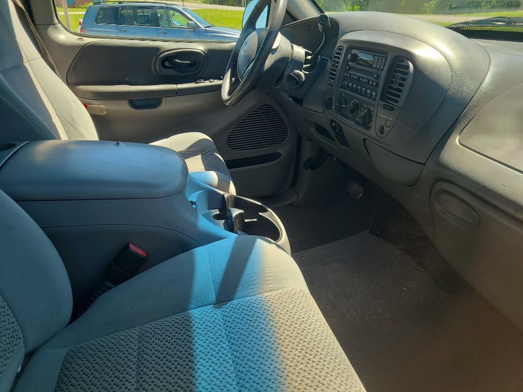 2002 Ford F-150 Image 7