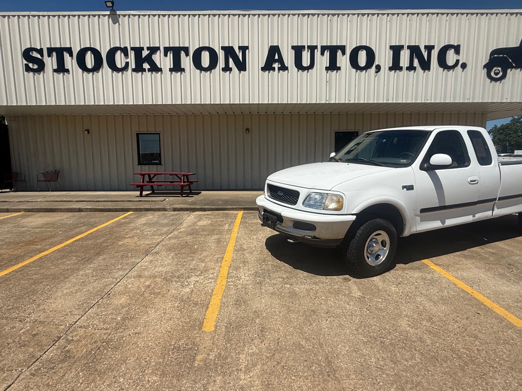 1997 Ford F-150 Image 1