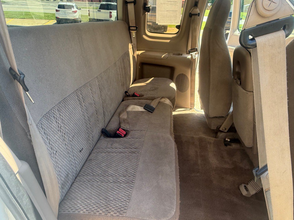 1997 Ford F-150 Image 10