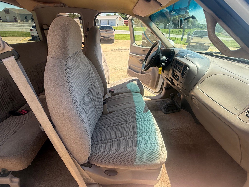 1997 Ford F-150 Image 12