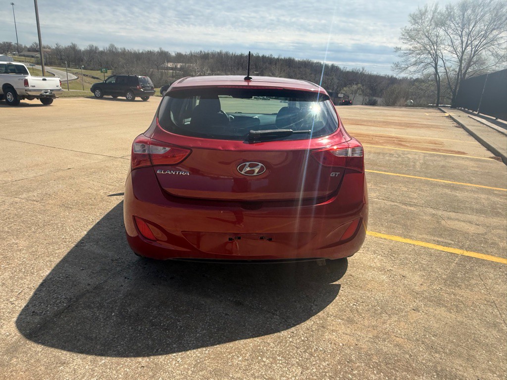 2016 Hyundai Elantra Image 4