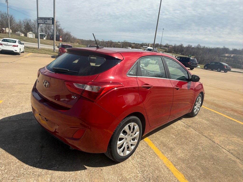 2016 Hyundai Elantra Image 5