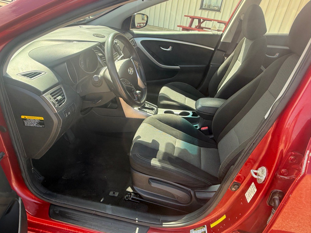 2016 Hyundai Elantra Image 13