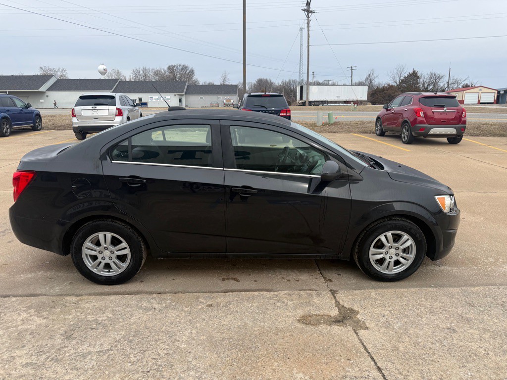 2015 Chevrolet Sonic Image 6