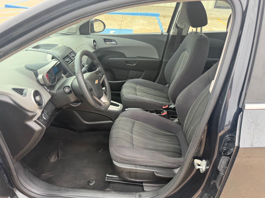 2015 Chevrolet Sonic Image 11