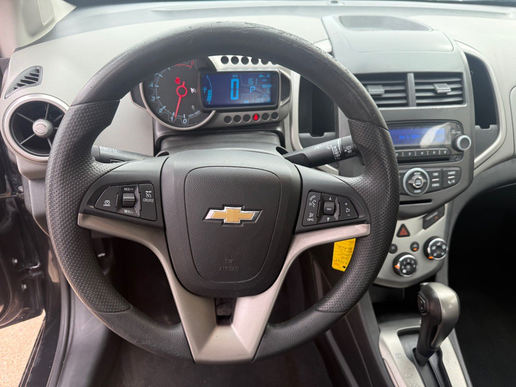 2015 Chevrolet Sonic Image 12