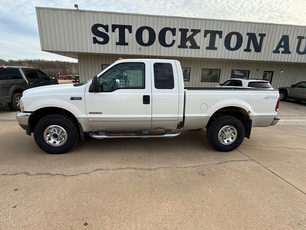 2003 Ford F-250 Image 2