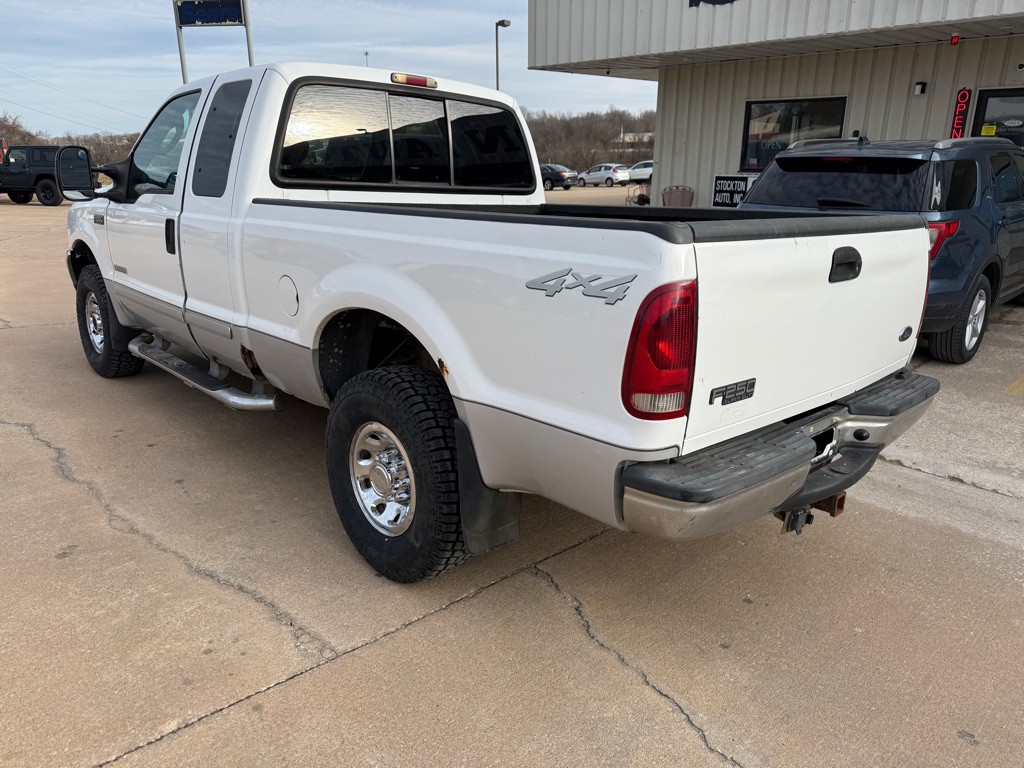 2003 Ford F-250 Image 3