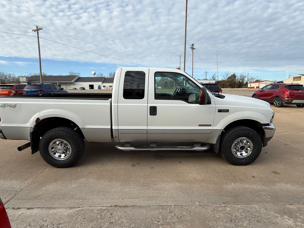 2003 Ford F-250 Image 6