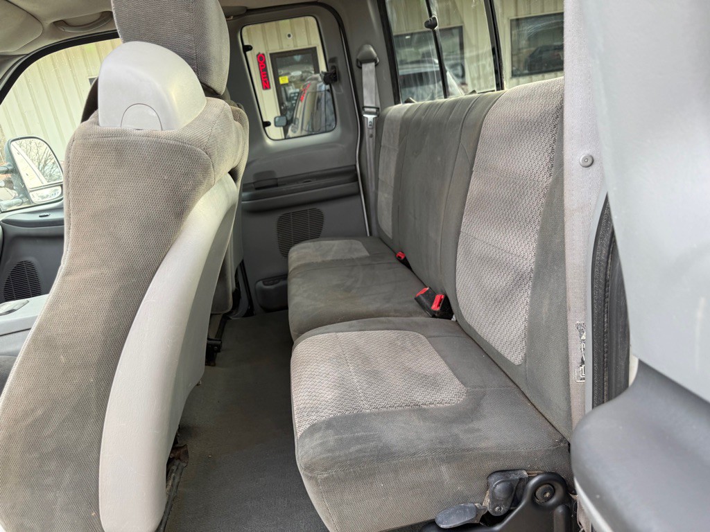 2003 Ford F-250 Image 9