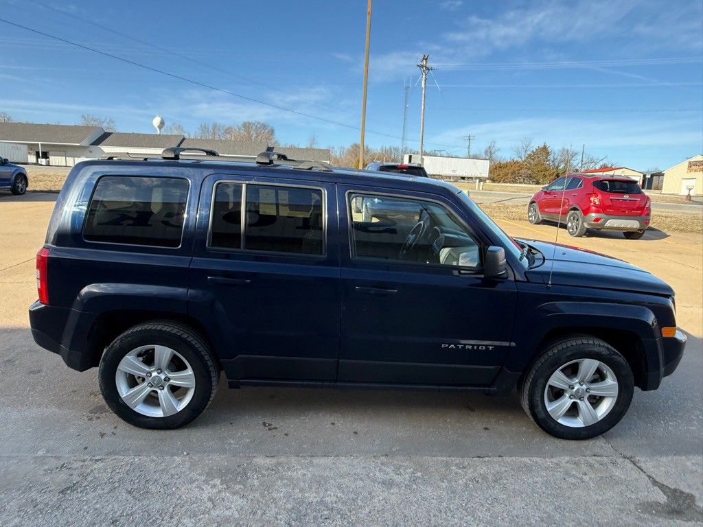 2016 Jeep Patriot Image 6