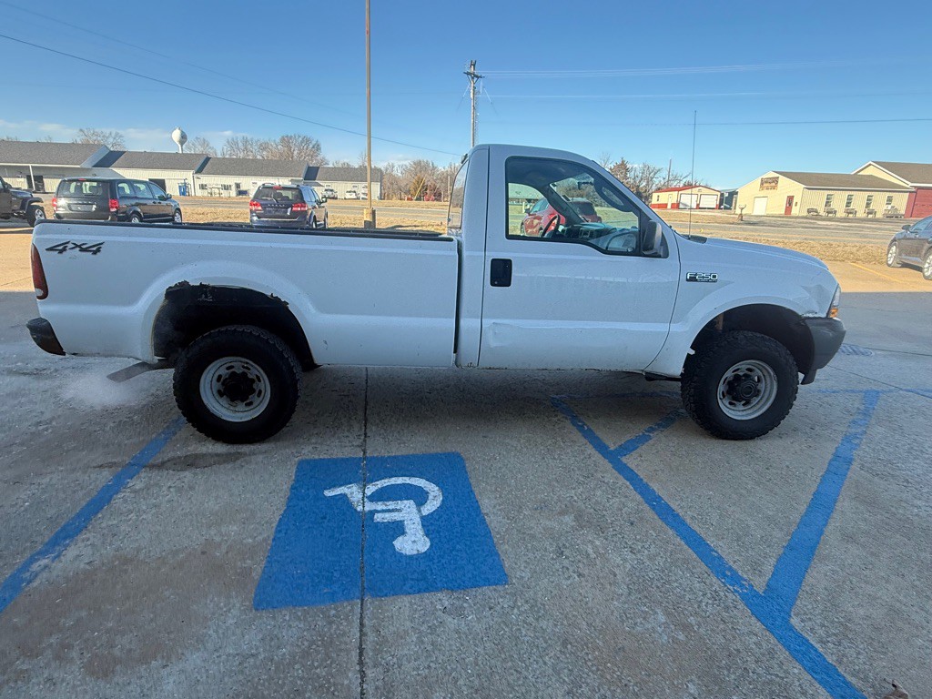 2004 Ford F-250 Image 5