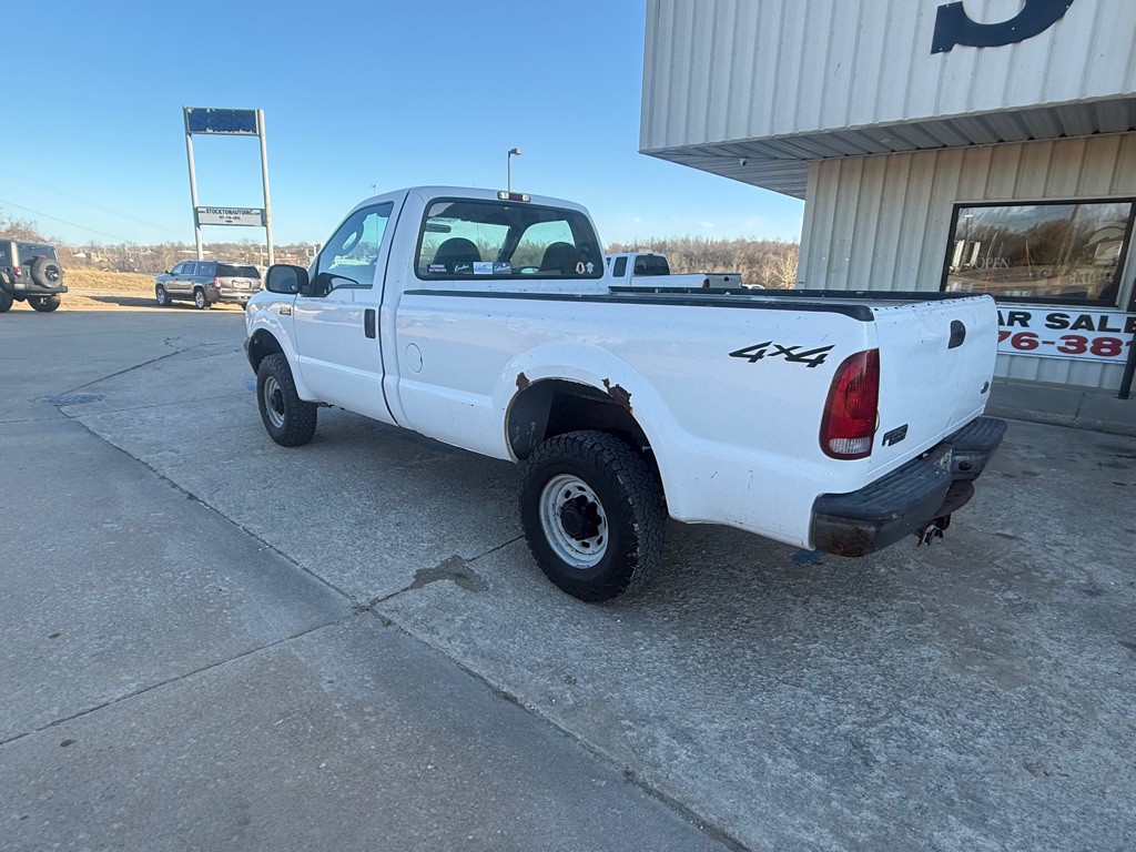 2004 Ford F-250 Image 10