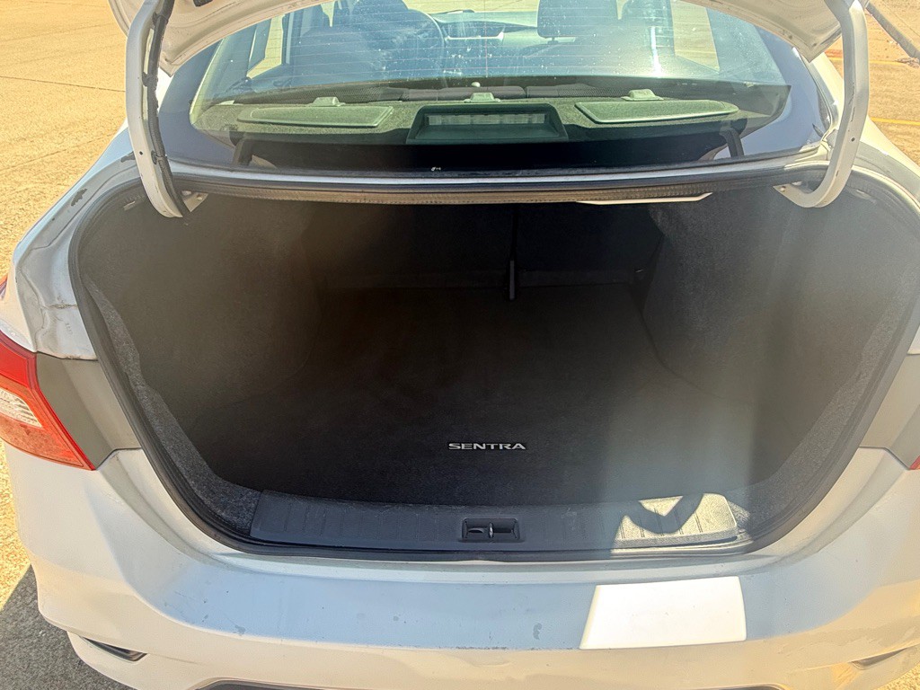 2018 Nissan Sentra Image 9