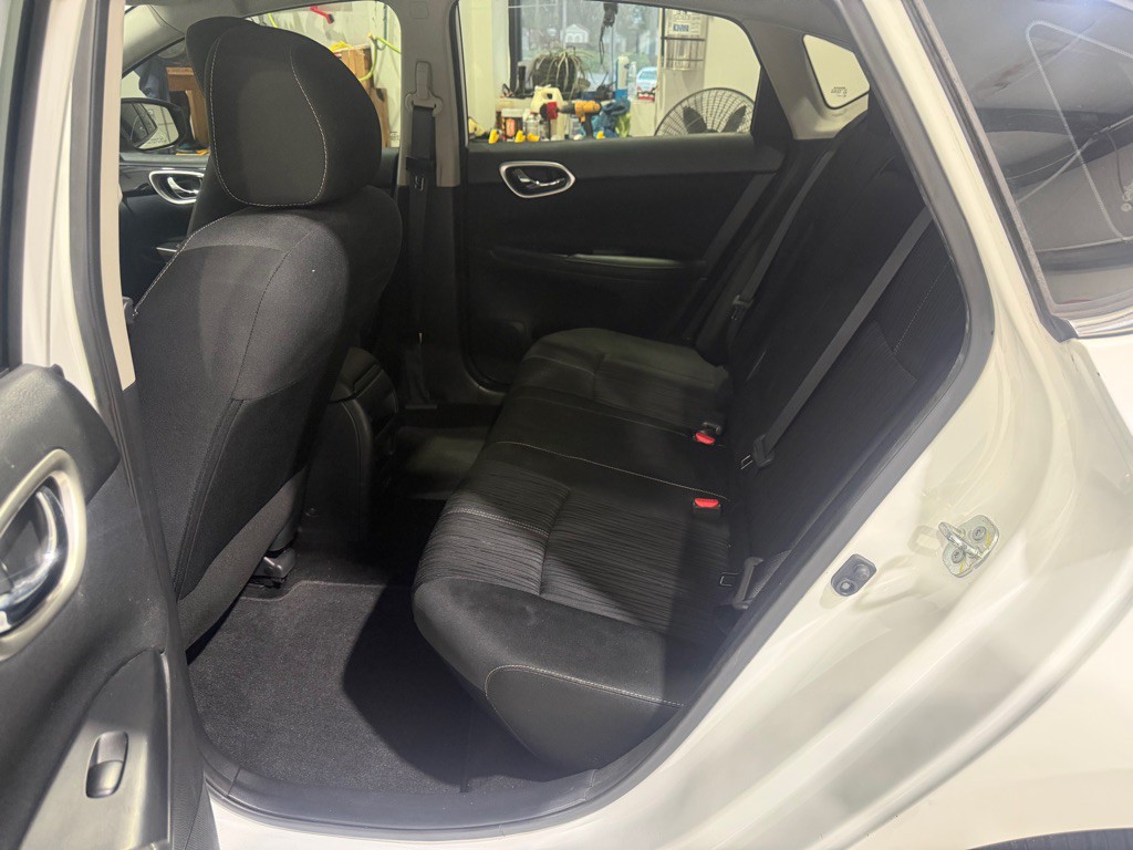 2017 Nissan Sentra Image 10