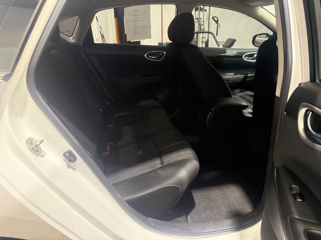2017 Nissan Sentra Image 11