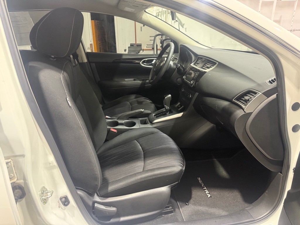 2017 Nissan Sentra Image 12