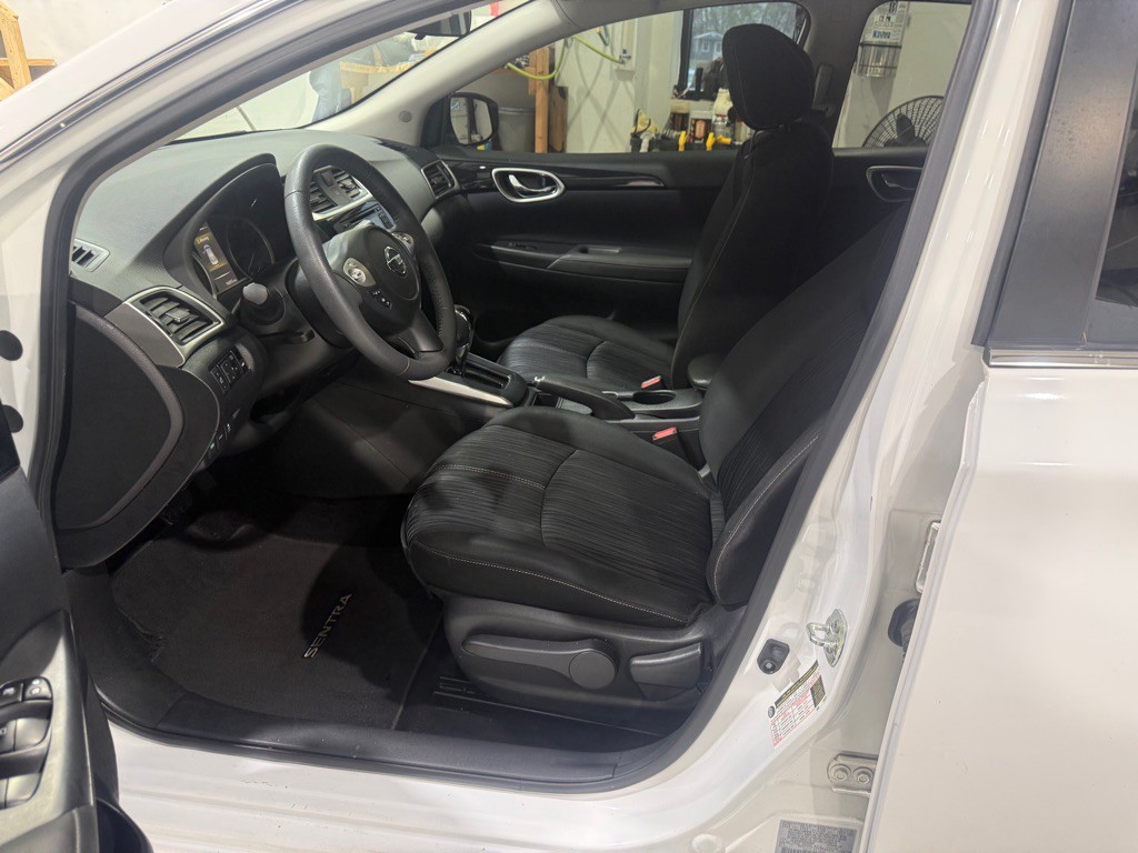 2017 Nissan Sentra Image 13