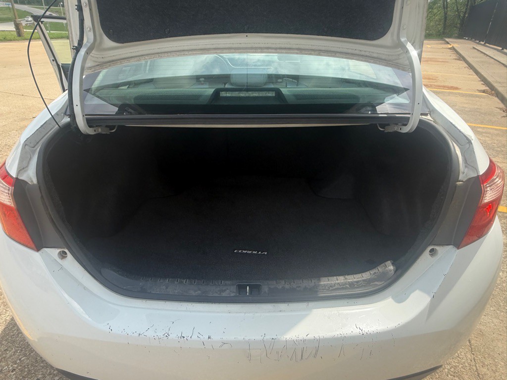 2017 Toyota Corolla Image 8