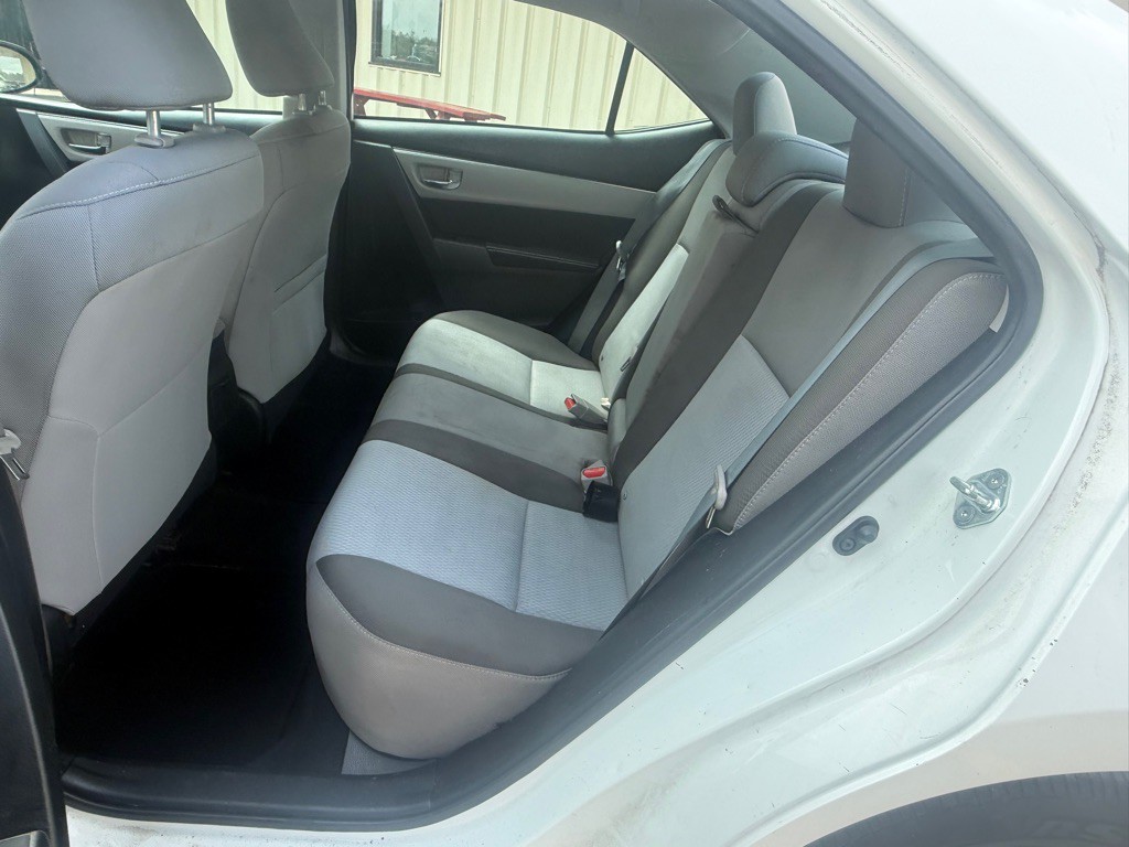 2017 Toyota Corolla Image 9