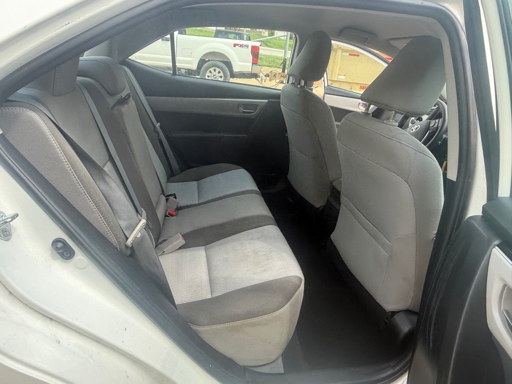 2017 Toyota Corolla Image 10