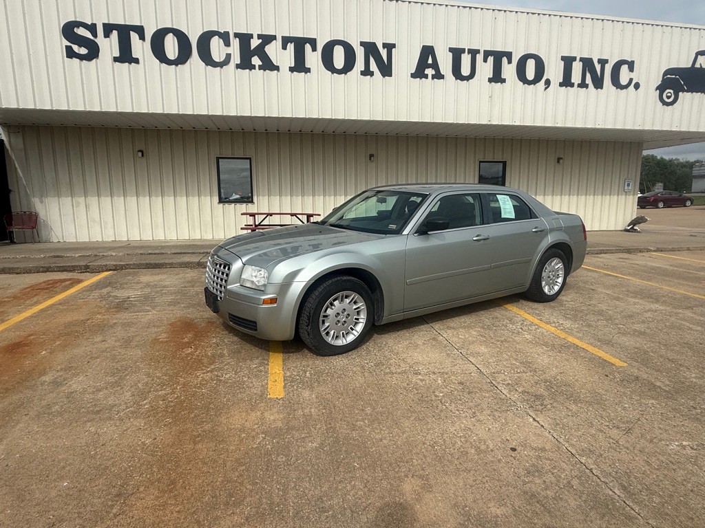 2006 Chrysler 300 Image 1
