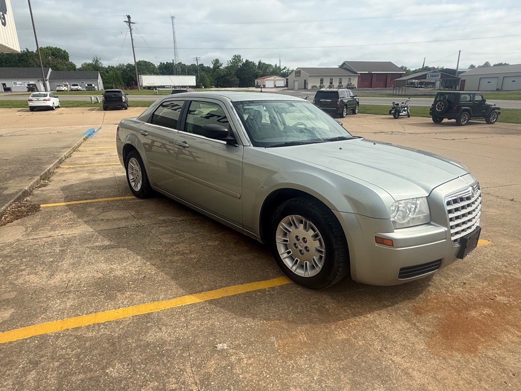 2006 Chrysler 300 Image 7