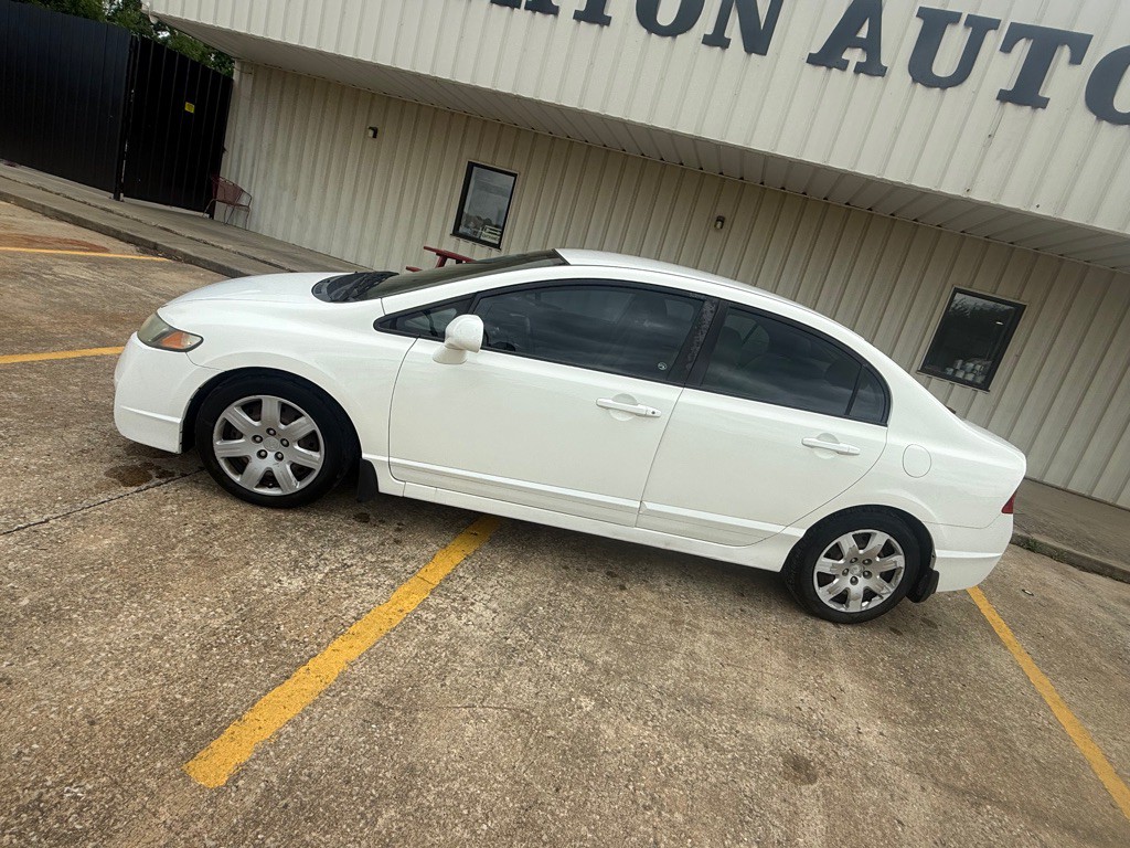 2011 Honda Civic Image 2