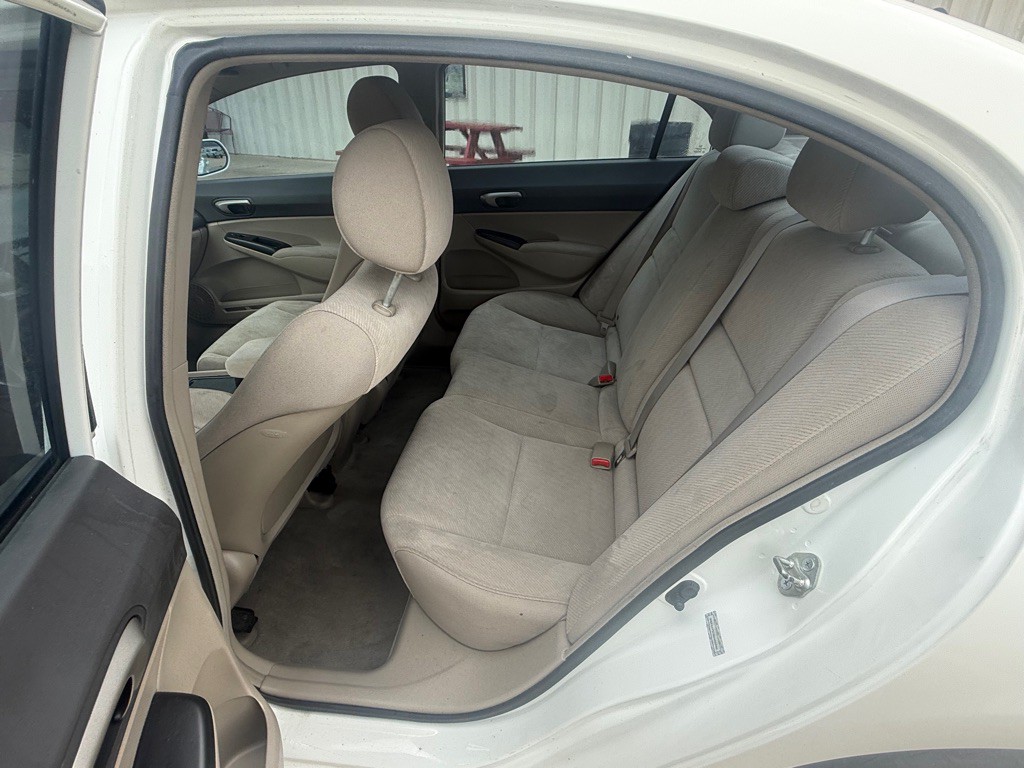 2011 Honda Civic Image 10