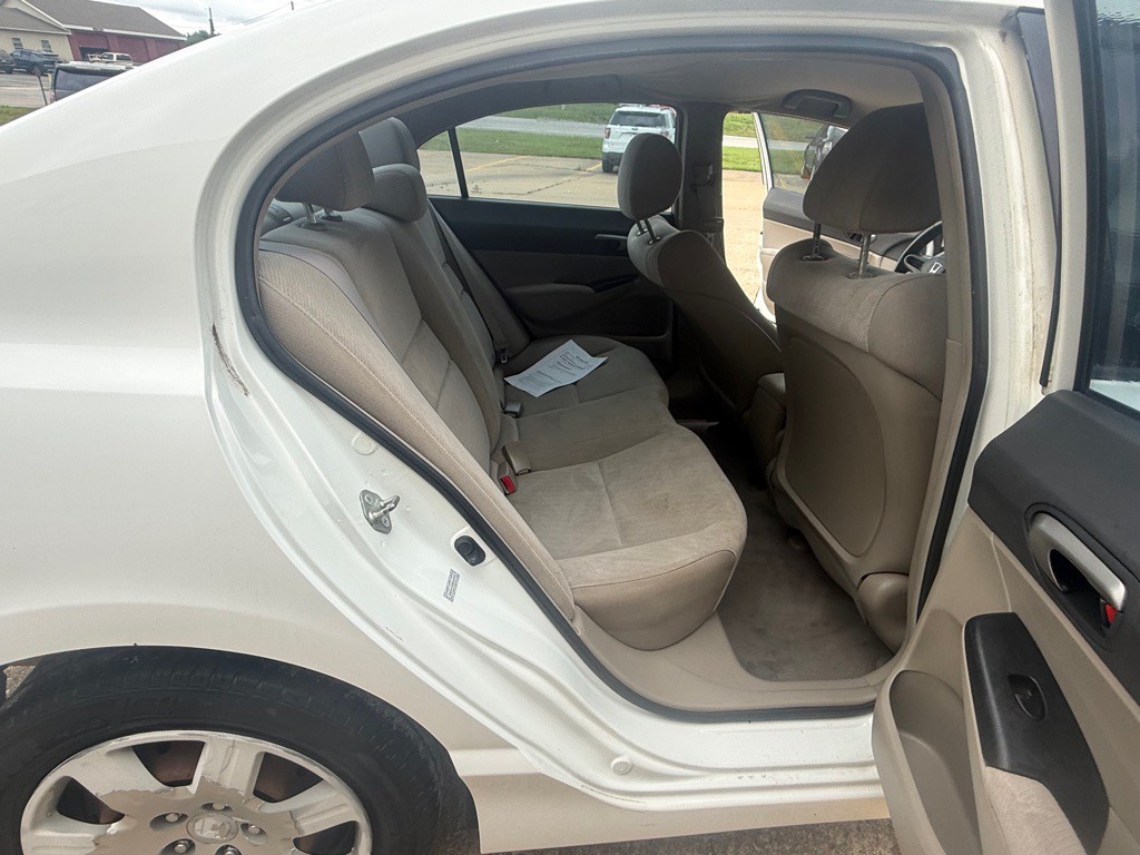 2011 Honda Civic Image 11