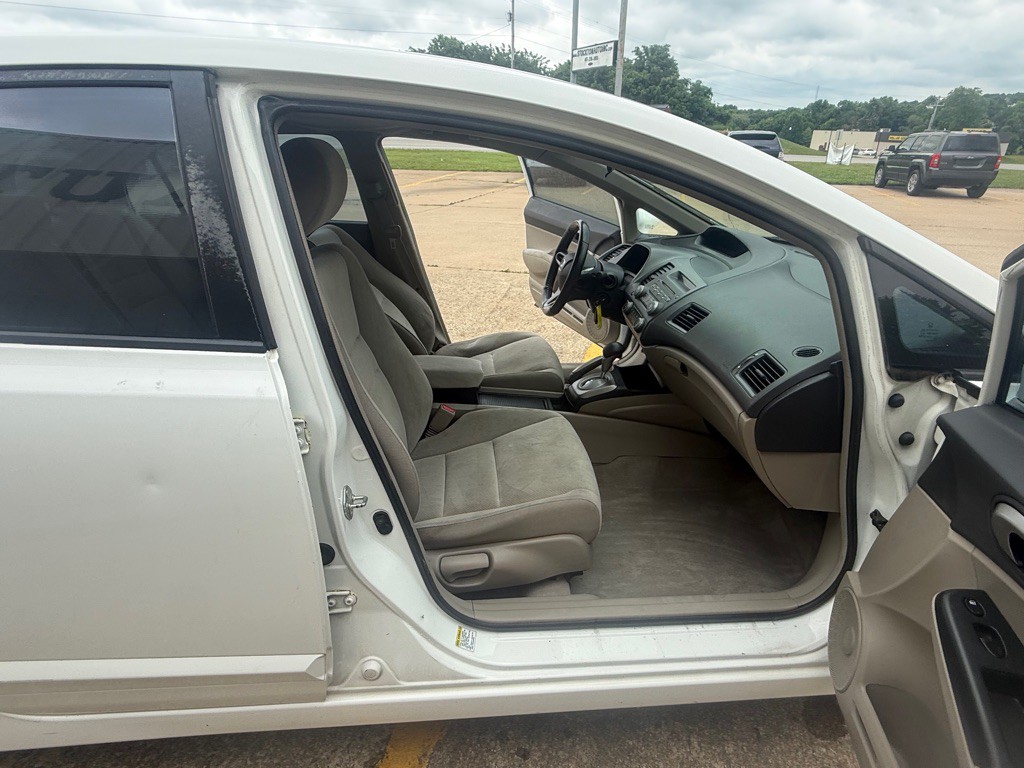 2011 Honda Civic Image 12