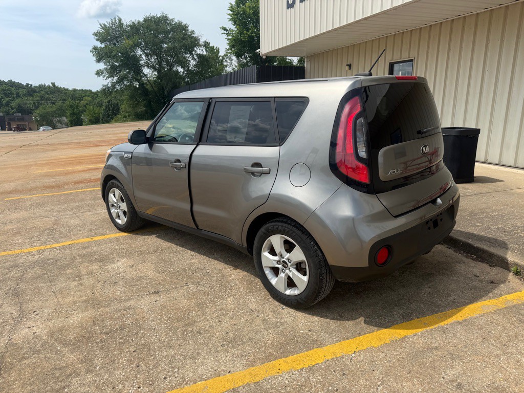 2017 Kia Soul Image 3