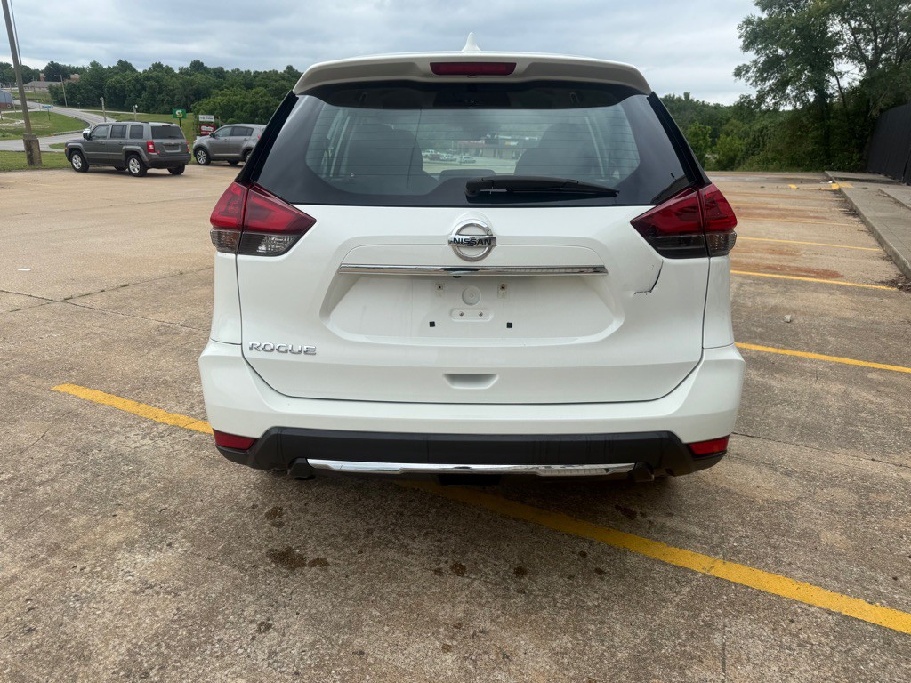 2020 Nissan Rogue Image 4